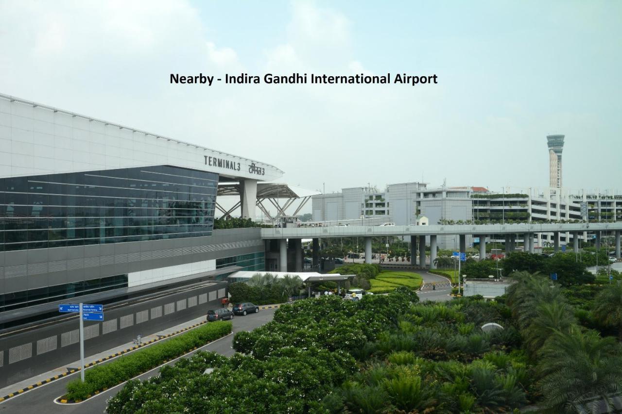 Airport Galaxy Hotel New Delhi Exterior photo